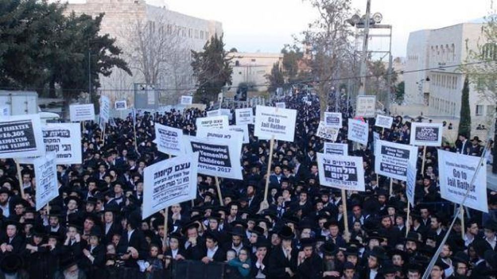 Ortodoxos se manifiestan en Israel contra el servicio militar
