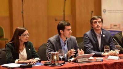 Urtubey afianza su compromiso con las pol�ticas federales de educaci�n