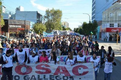 Se concret� en R�o Gallegos una nueva marcha provincial