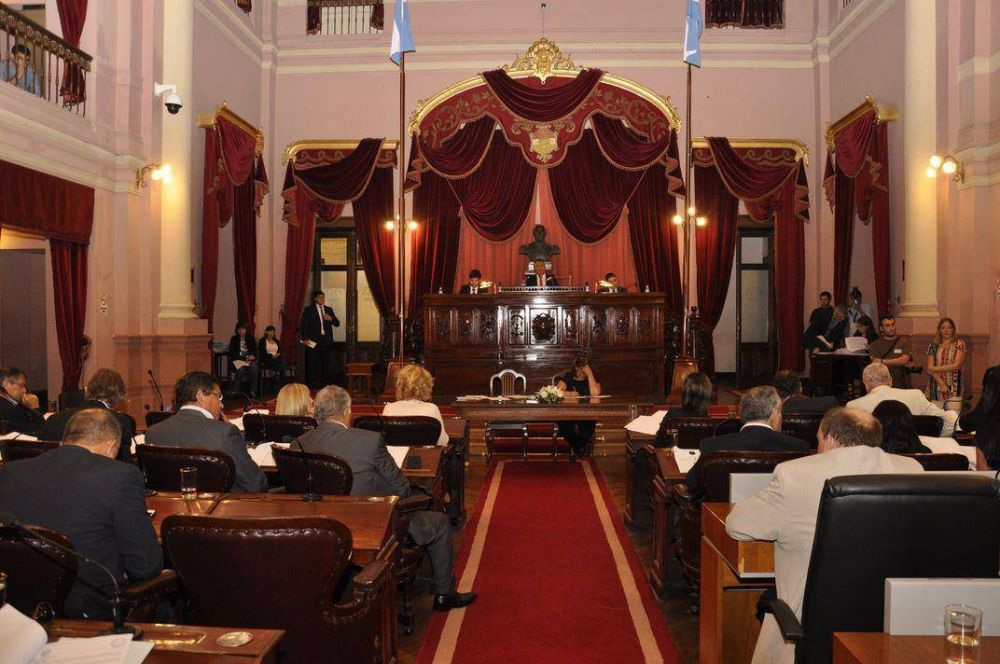 Diputados dio luz verde a la bicameral para fiscalizar acueductos chinos 
