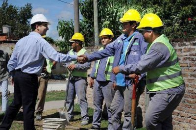 Obra de asfalto en Blas Parera