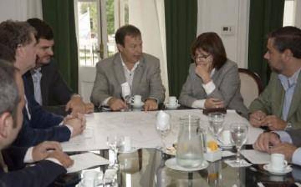 Cascallares se reuni� con Patricia Bullrich en Brown