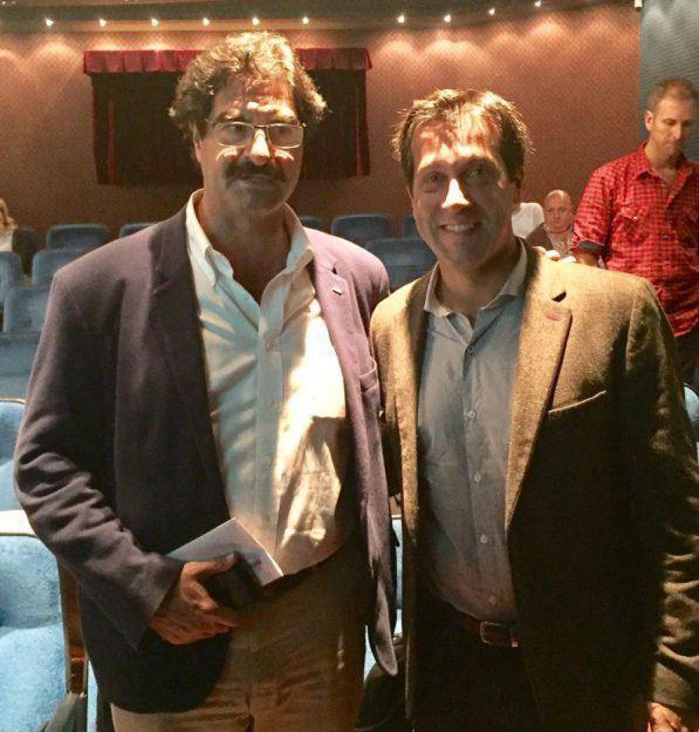 Arturo Rojas junto al Ministro de Agroindustria Leonardo Sarquis