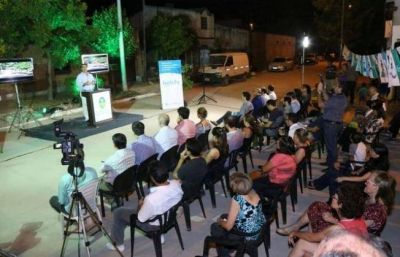 Capitanich habilit� cuatro cuadras de pavimento en Villa Mitre