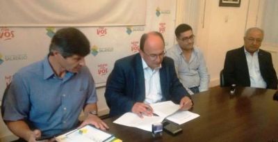 Firma de importantes convenios para el comienzo de obras muy trascendentes en Saladillo