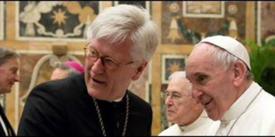 El Papa invita a 