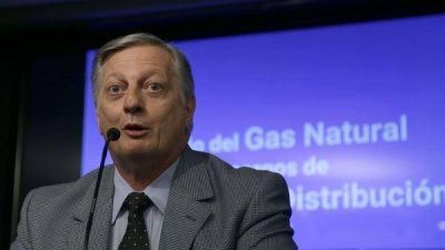 Aranguren anunci� cambios en los precios de los combustibles