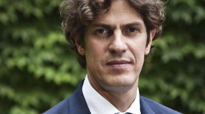 Lousteau se deslig� de gestiones por la compra de armas