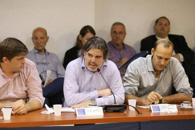 Industriales pymes se declararon en emergencia ante las pol�ticas econ�micas