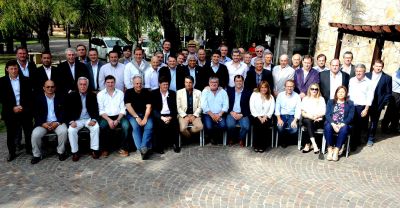 Pe�a encabez� el segundo Foro de Intendentes Cambiemos del a�o