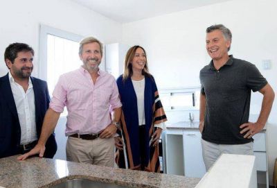 Macri lanza este lunes el plan para construir 100 mil viviendas 