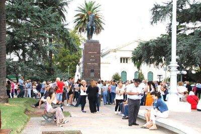Marcha 1A en Jun�n: �Cuando piden que le vaya mal al gobierno, no le va mal a Macri, le va mal al pa�s�
