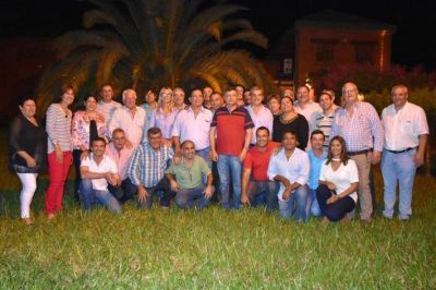 Legislativas 2017: m�s de 35 Intendentes del PJ y del FCHMM expresaron �su apoyo y compromiso� a Domingo Peppo