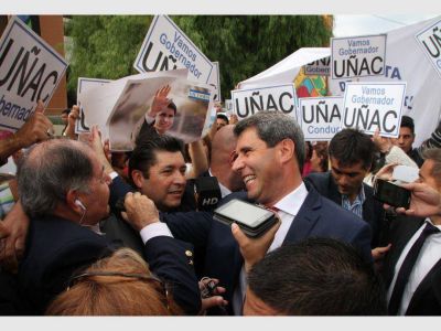 En su discurso, U�ac no le escap� a hablar de los problemas del d�a a d�a