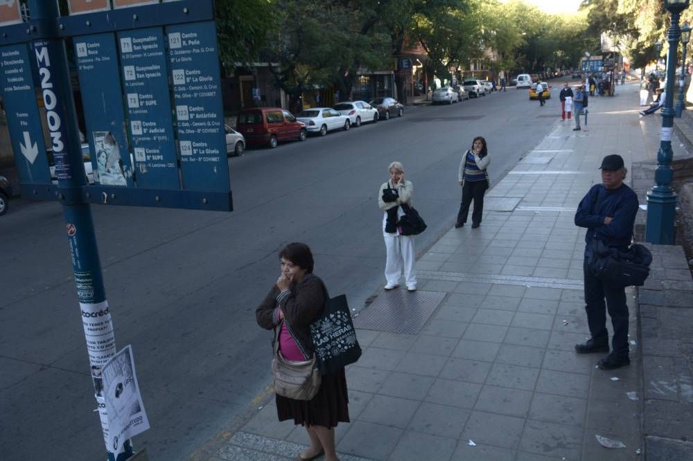 El paro en Mendoza: sin micros, bancos y escuelas