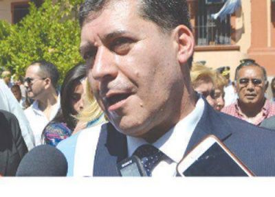  Sergio Casas recibe a autoridades nacionales