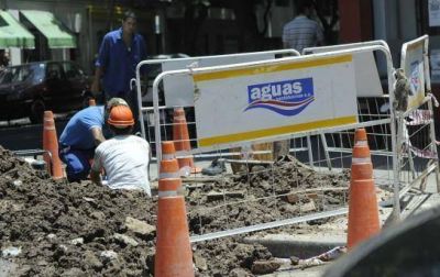 Convenio entre ASSA y municipio para agilizar la reparaci�n de calles