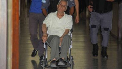 Dos sacerdotes enviados por el Vaticano investigan los abusos en el Pr�volo