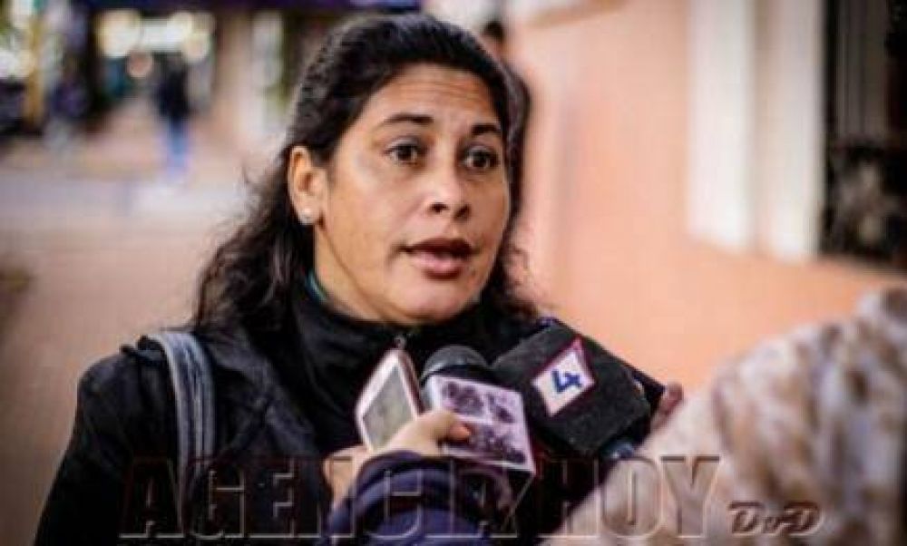 La municipalidad de Posadas dej� afuera a 27 tarjeteros que ahora reclaman sus puestos