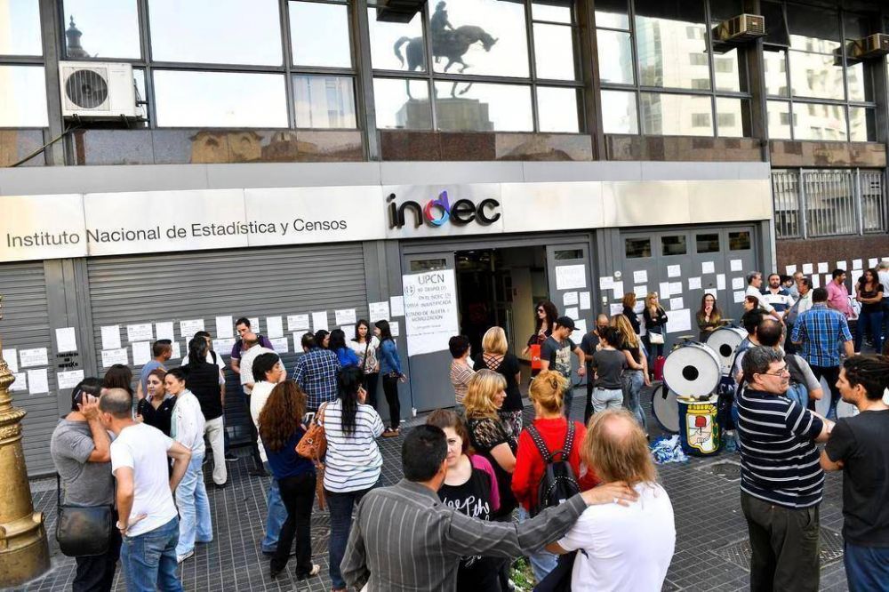 INDEC: protesta por el despido de 80 empleados