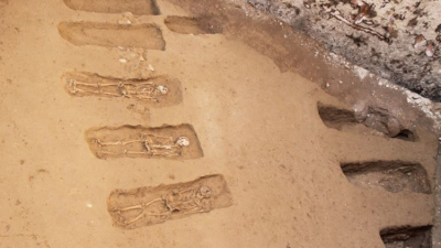 Descubren un cementerio medieval jud�o y signos de persecuci�n
