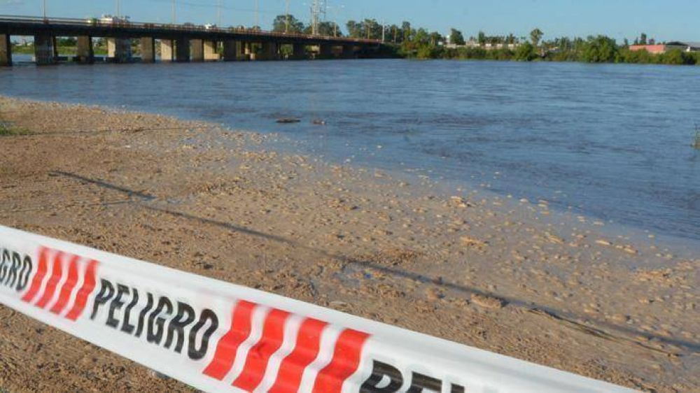 R�o Dulce: disponen centros de evacuaci�n en Capital y Banda
