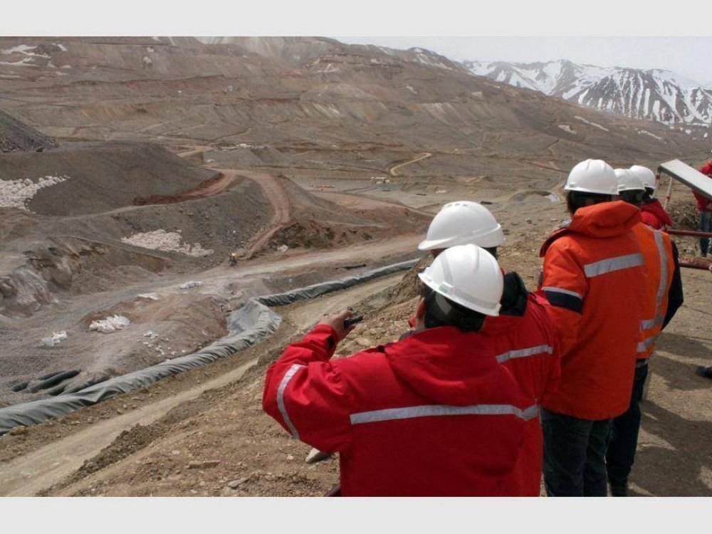 U�ac se reuni� con el CEO de Barrick, no hubo acuerdo, y convocan a la Naci�n
