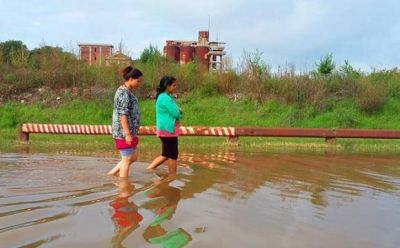 Inundaci�n: vecinos, con bronca, se quejan de la municipalidad