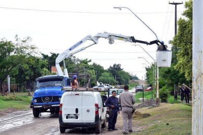 Reparaci�n y mantenimiento del alumbrado p�blico en distintos puntos de la ciudad 