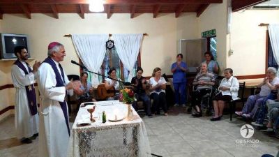 Mons. Uriona visit� Alejo Ledesma y Benjam�n Gould