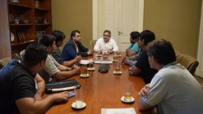 Jalil recibi� a ex empleados de FINPAK