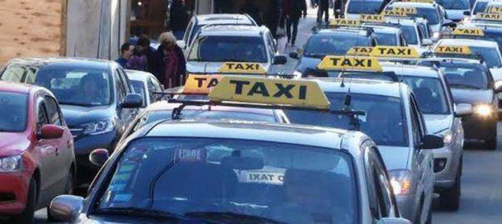 En Ushuaia, los taxistas preparan una asamblea para aprobar un pedido de aumento de la tarifa