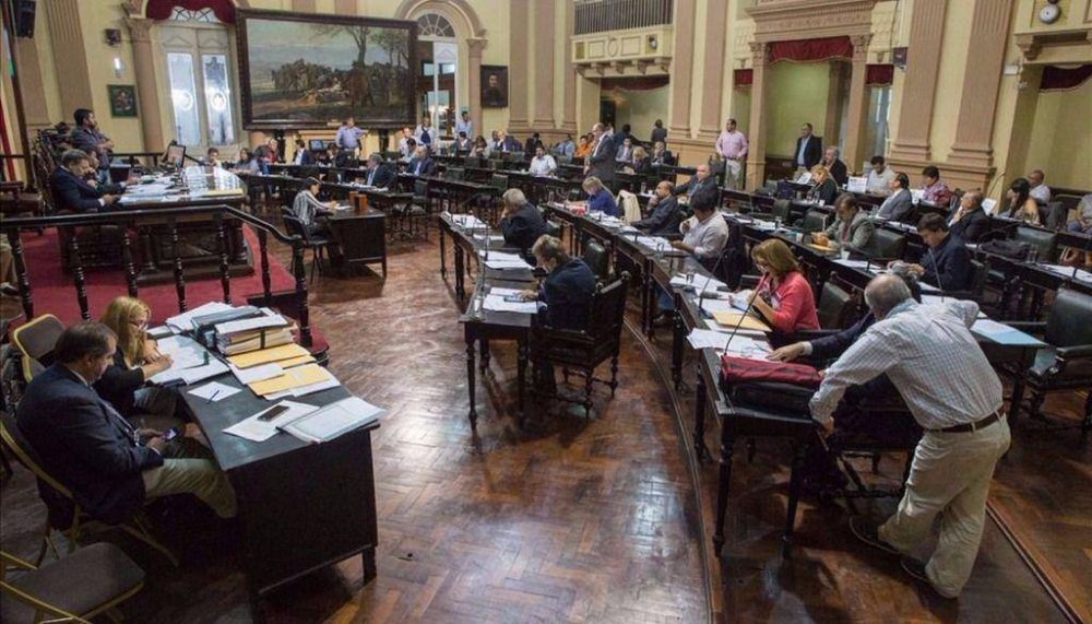 Diputados puso primera con un tibio debate electoralista