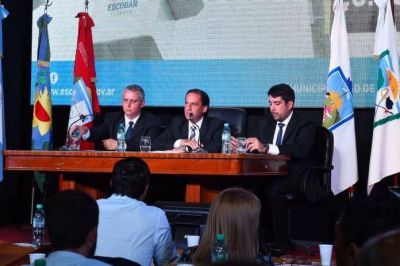 Sujarchuk: �No gobernamos para las elecciones, gobernamos para las pr�ximas generaciones�