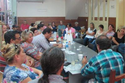 Dirigentes de Agmer exigieron que se vuelva al sistema anterior de liquidaciones e hicieron un fuerte reclamo a la Justicia 