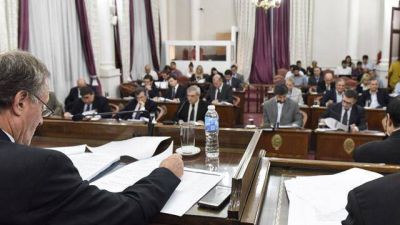 El Senado aprob� la reducci�n del gasto p�blico en Entre R�os