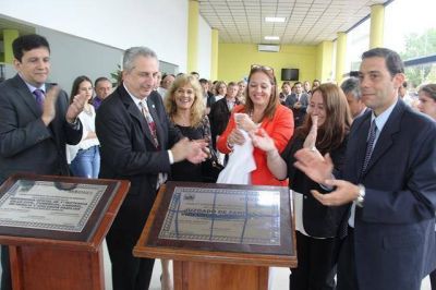 Passalacqua puso en funcionamiento el juzgado de familia y violencia familiar N�1 en Puerto Rico