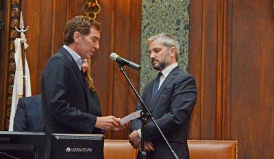 Vicente Rodr�guez jur� como nuevo auditor porte�o