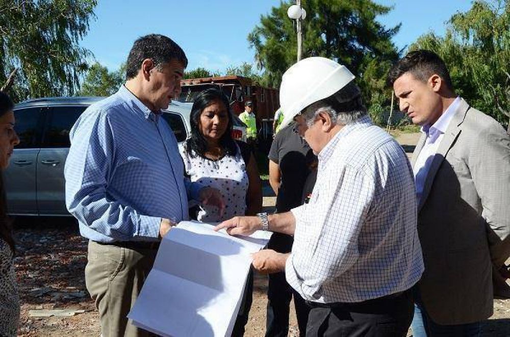 Jorge Macri recorri� las obras en el Barrio El Ceibo