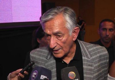 �En la Argentina se est� escribiendo una historia social y el Gobierno debe escuchar a la gente�