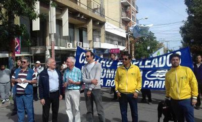 Gremios pampeanos marcharon contra el Gobierno nacional