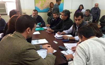 La comisi�n de Transporte se re�ne para tratar la suspensi�n del aumento de boleto