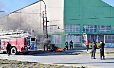 HCD: Kingma suspendi� la sesi�n por �falta de seguridad� y Ruiz denunci� al SOEM