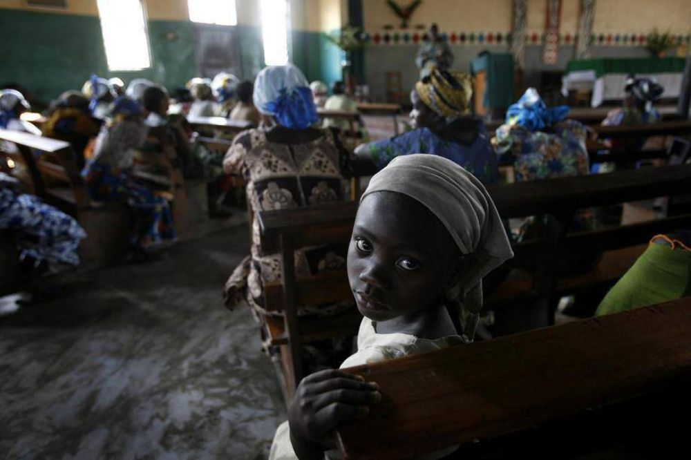Aumentan los cat�licos en �frica y Asia, disminuyen en Europa