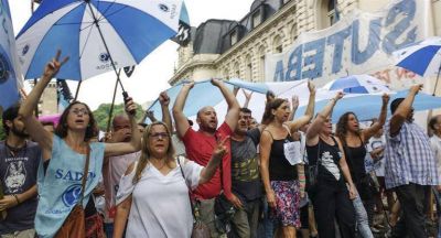 Docentes piden a Vidal una 