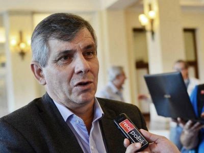 Funcionarios del ministerio del Interior enviaron a hackear las cuentas del intendente Britos