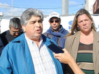 Rigane: �El presidente se ha desnudado, se ha mostrado en calzoncillos�