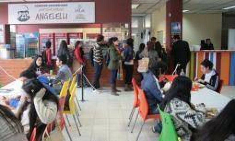 UNLaR. Abre el comedor universitario con men� de 10 pesos
