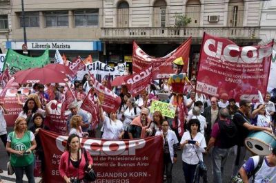 Ahora los m�dicos bonaerenses instalar�n una carpa sanitaria en el Congreso