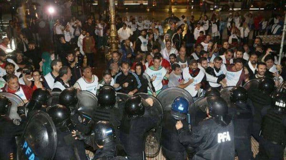 Consejeros escolares de la oposici�n repudiaron la 